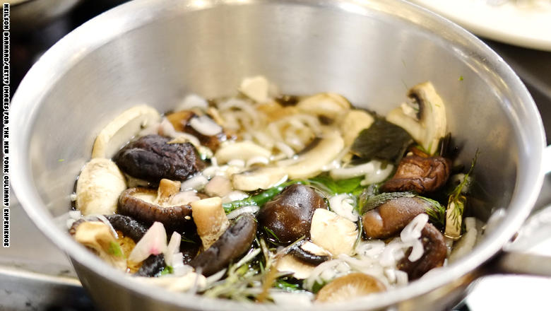 10 مصادر لفيتامين "دي" للوقاية من هشاشة العظم