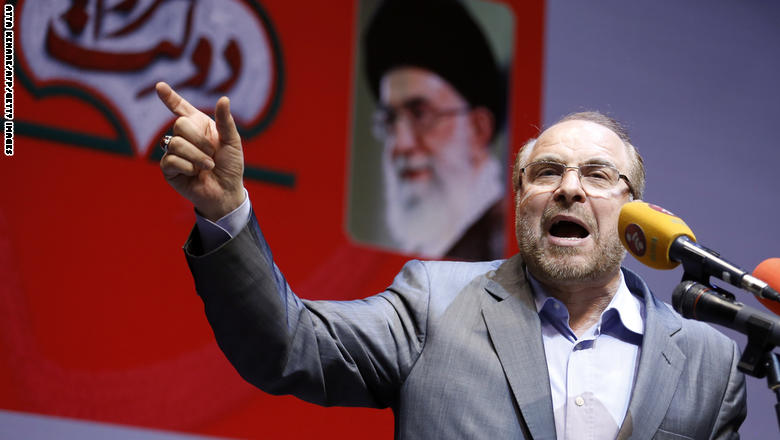 الانتخابات الإيرانية الرئاسية.. عمدة طهران ينسحب ويدعم المتشدد رئيسي