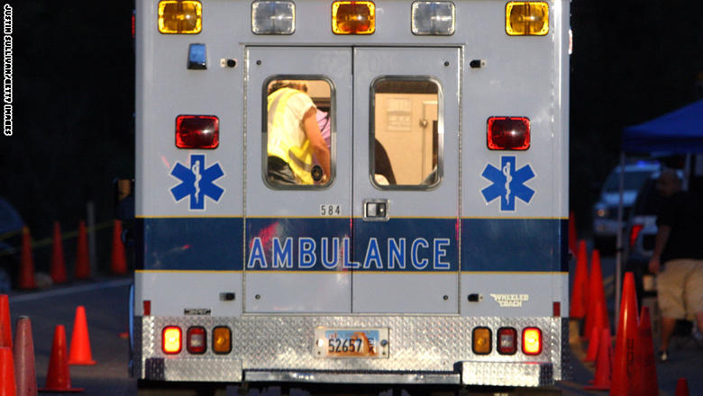 [هام] خمس حالات يجب فيها زيارة غرفة الطوارئ Ambulance%20car