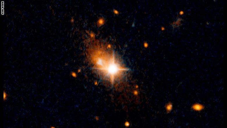 عناوين الأخبار ناسا: ثقب أسود سرعته 4.7 مليون ميل بالساعة طلب بيانات مالية قد Hubble_rogue_black_hole_thumbnail2