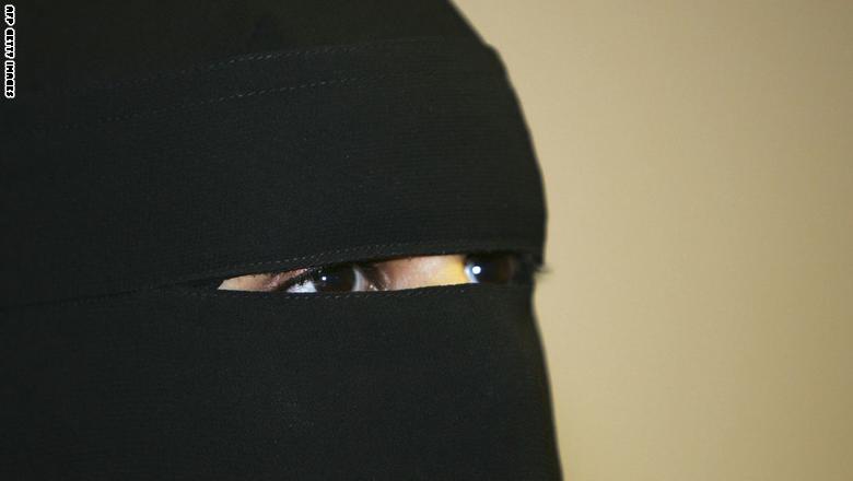 النواب الألمان يصادقون على حظر جزئي للنقاب لأجل الحفاظ على "الحيادية الدينية" للدولة
