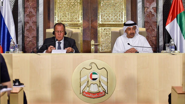 عبدالله بن زايد: يجب خروج إيران وتركيا لحل الأزمة بسوريا