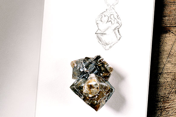 305-carat uncut diamond necklace
