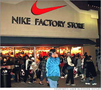 nike outlet lake elsinore hours